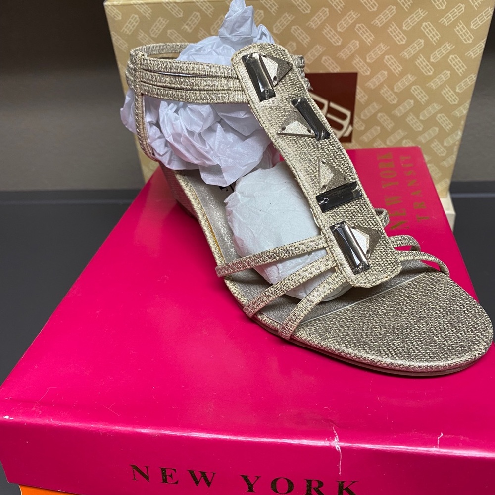 New York Transit sandals